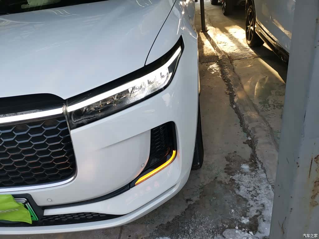 Li Auto ONE, 2021 15