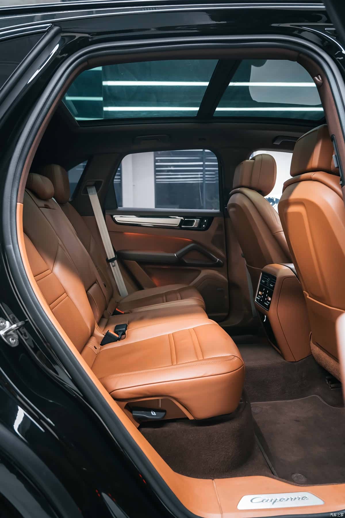 Porsche Cayenne, 2023 12