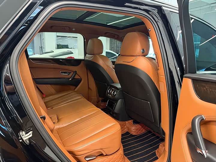 Bentley Bentayga 2018 4.0T V8