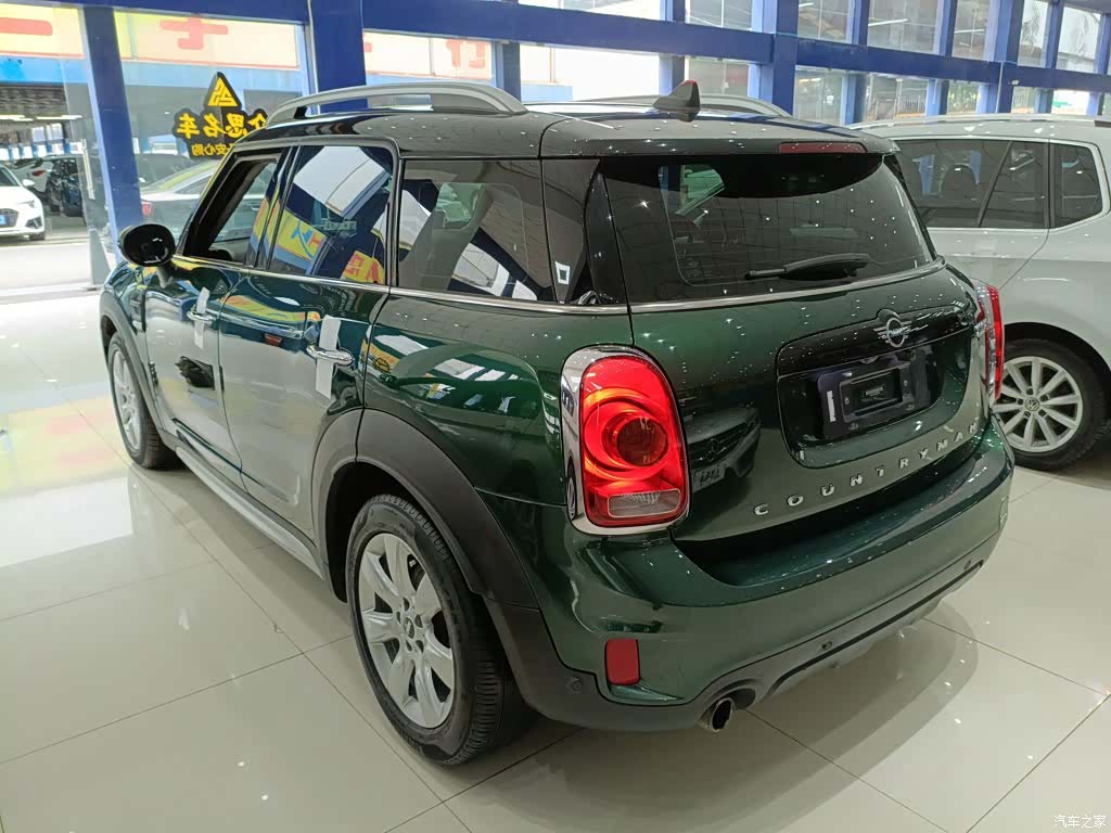 Mini Countryman, 2019 19