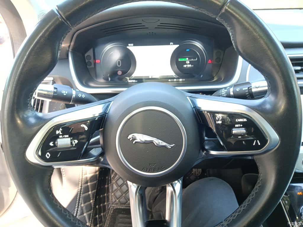 Jaguar I-PACE, 2021 3
