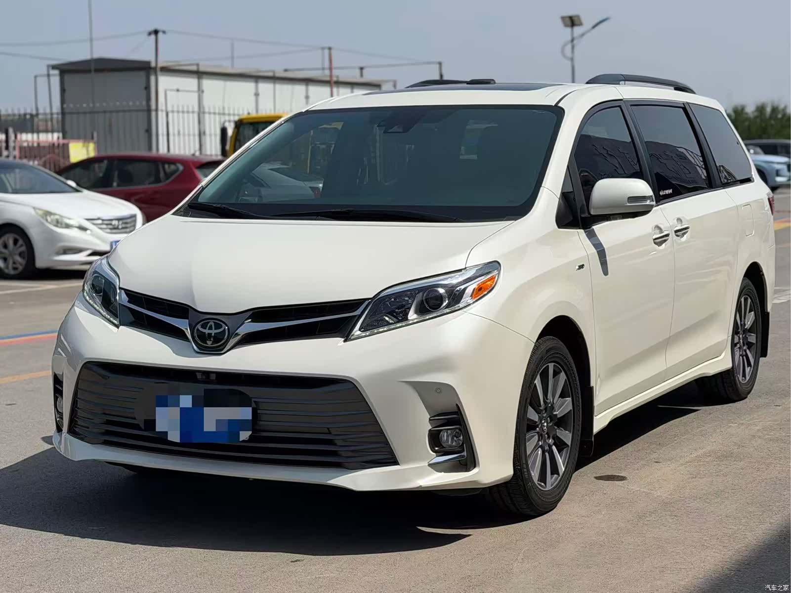 Toyota Sienna, 2019 1