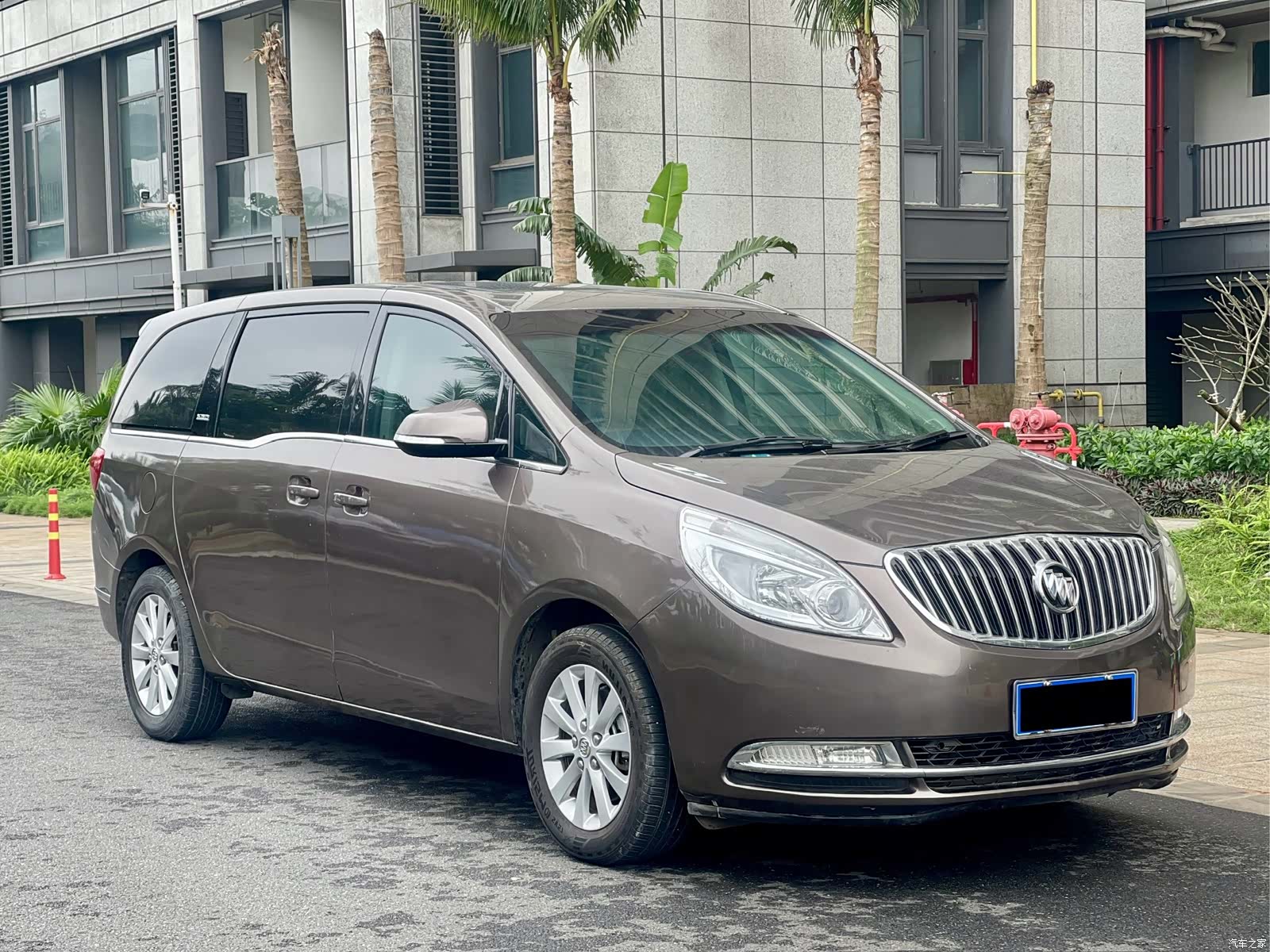 Buick GL8, 2016 3