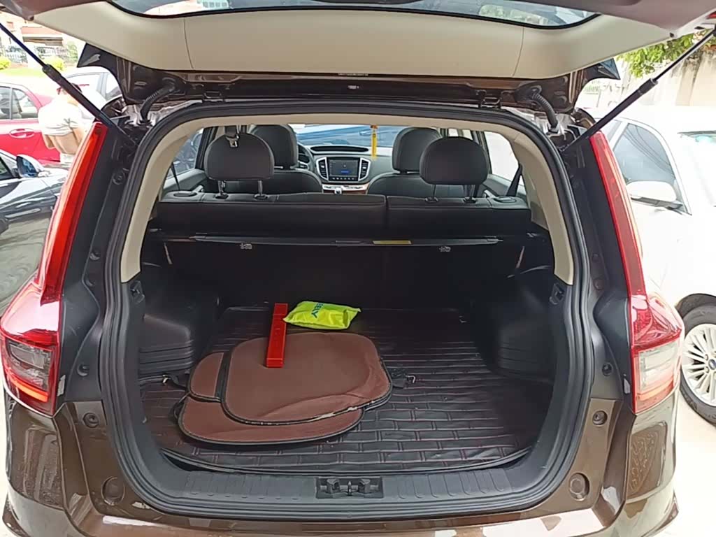 Geely X6, 2019 19