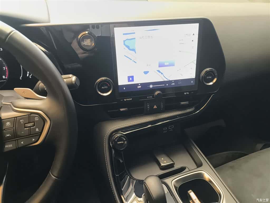 Lexus NX, 2023 13