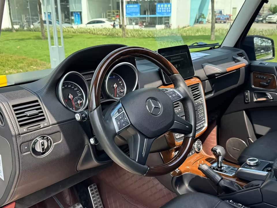 Mercedes-Benz G-class