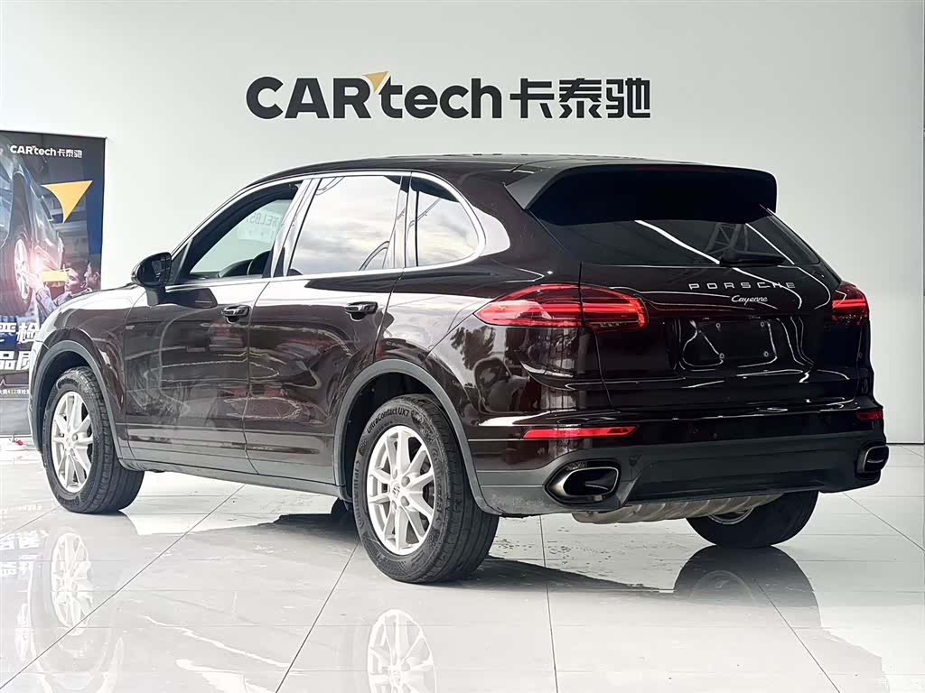 Porsche Cayenne, 2015 12