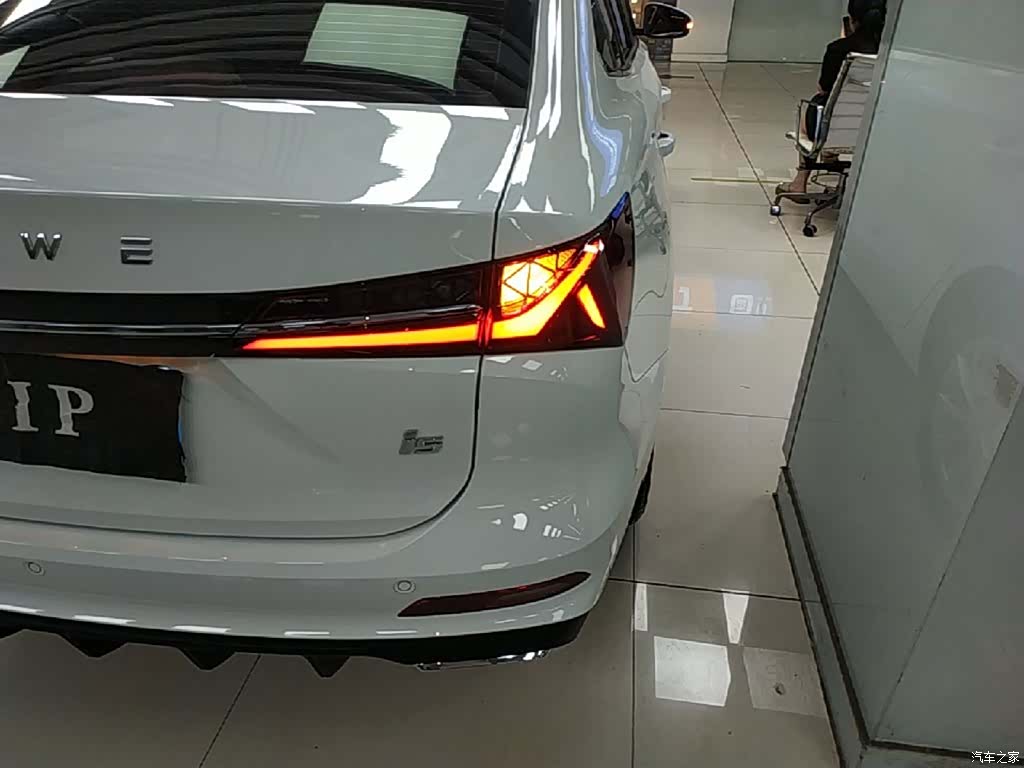 Roewe i5, 2025 8