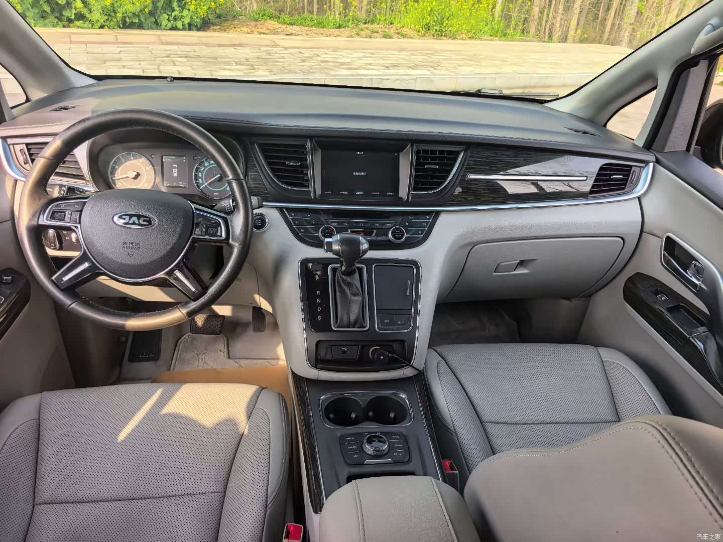 JAC M6, 2018 8