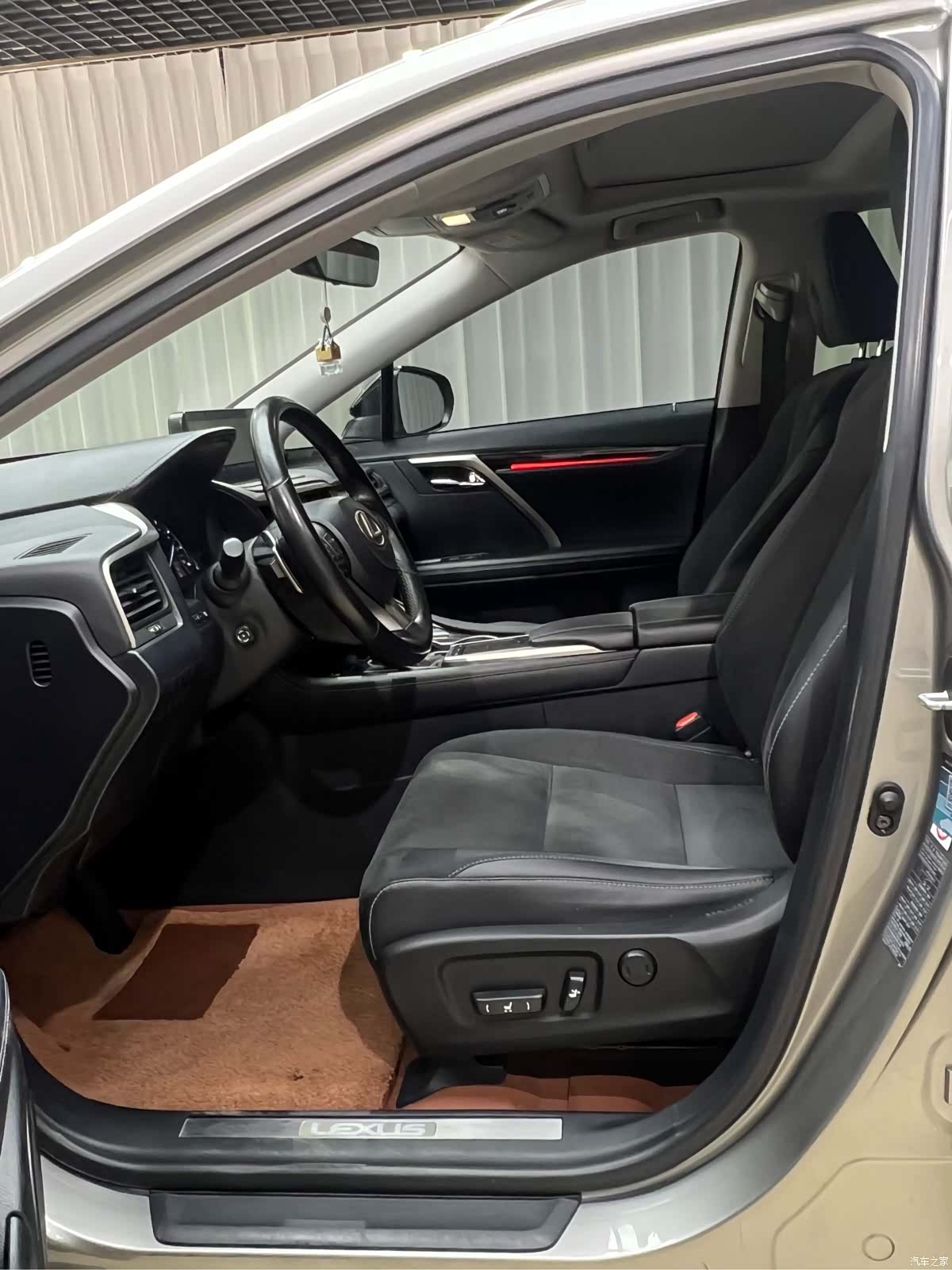 Lexus RX, 2019 7
