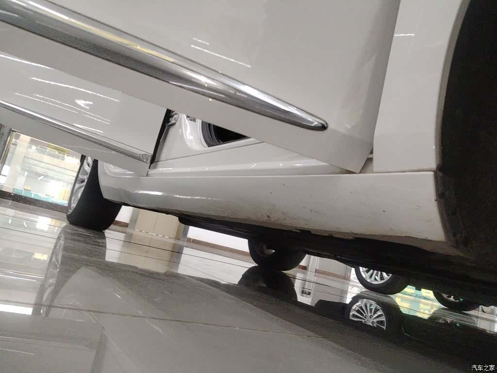 Cadillac XTS, 2019 21