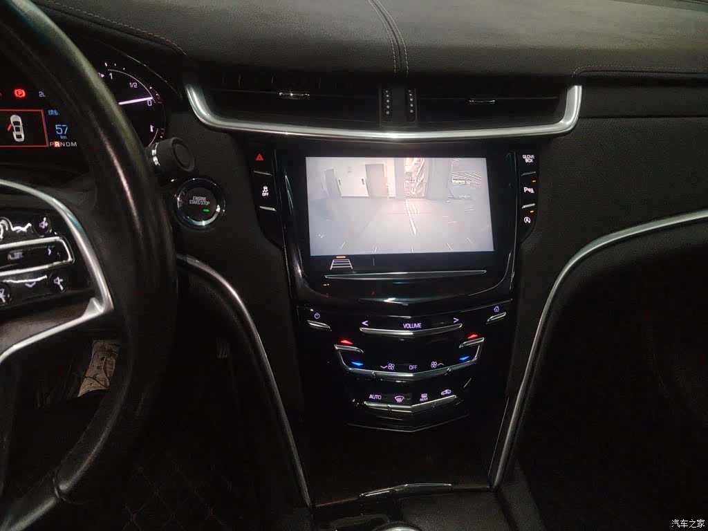 Cadillac XTS, 2019 13