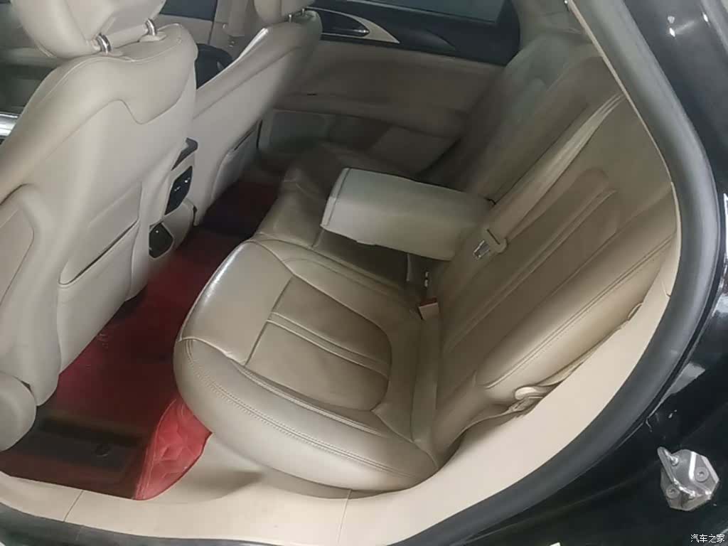 Lincoln MKZ, 2018 17
