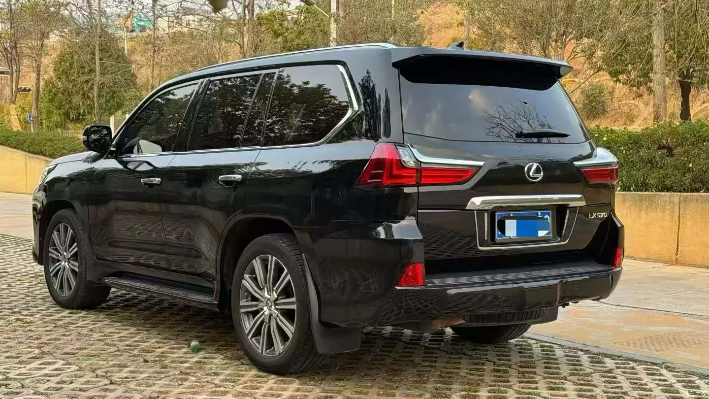 Lexus LX, 2017 6