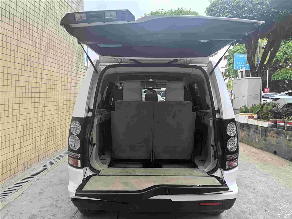 Land Rover Discovery, 2014 8