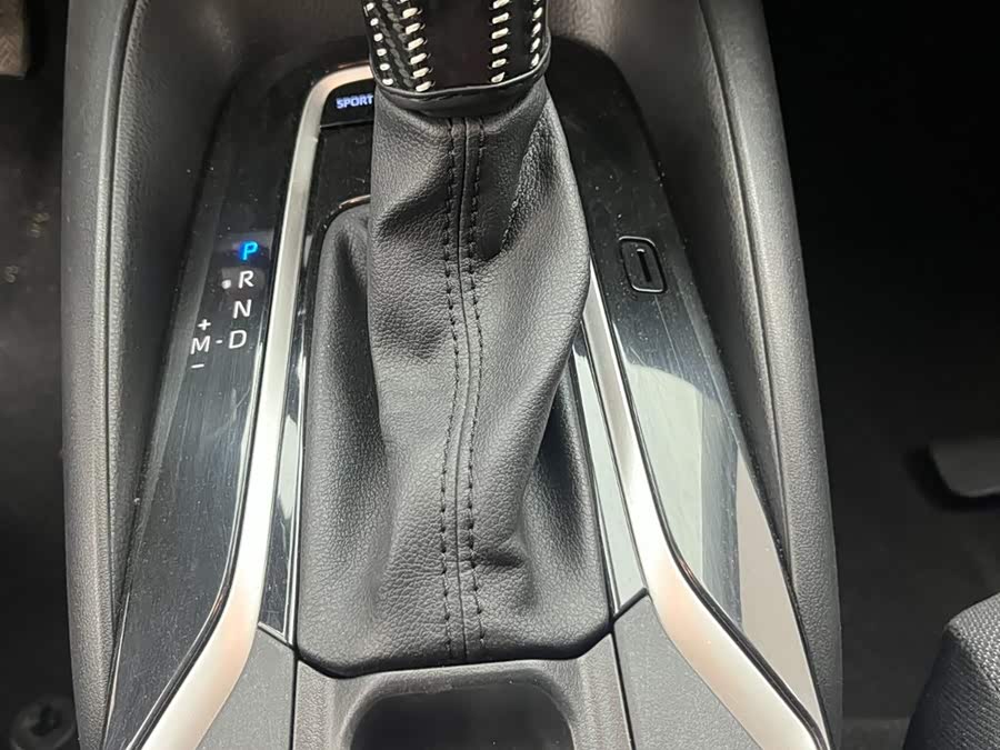 Toyota Corolla 2021, фото 16