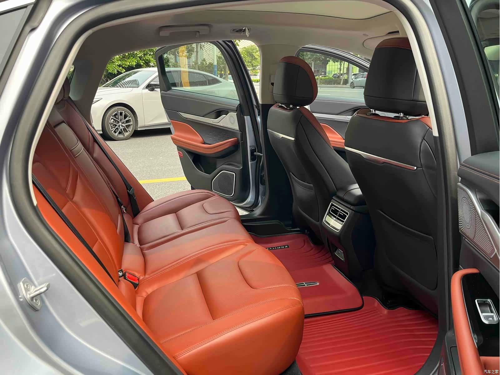 Lincoln Z, 2023 11