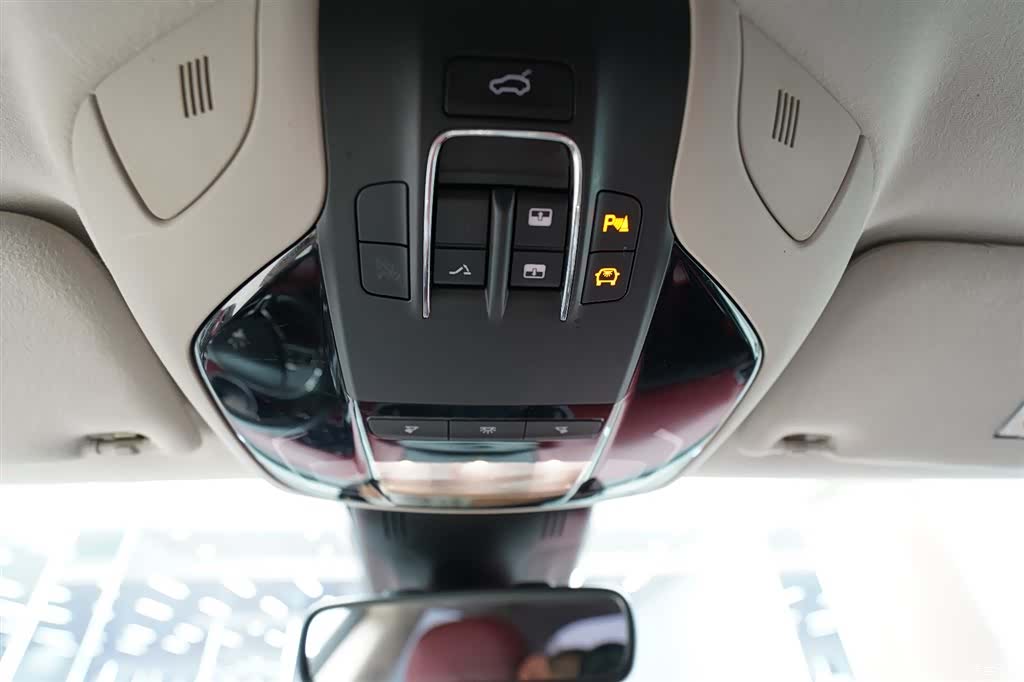 Maserati Ghibli, 2017 13