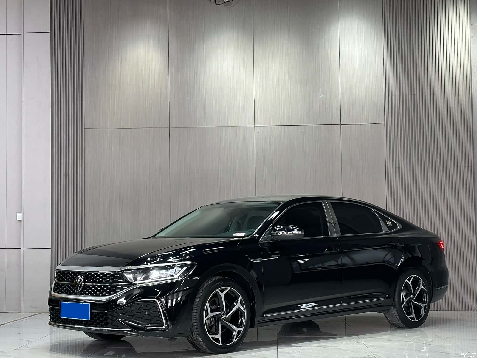 Volkswagen Passat, 2024 1