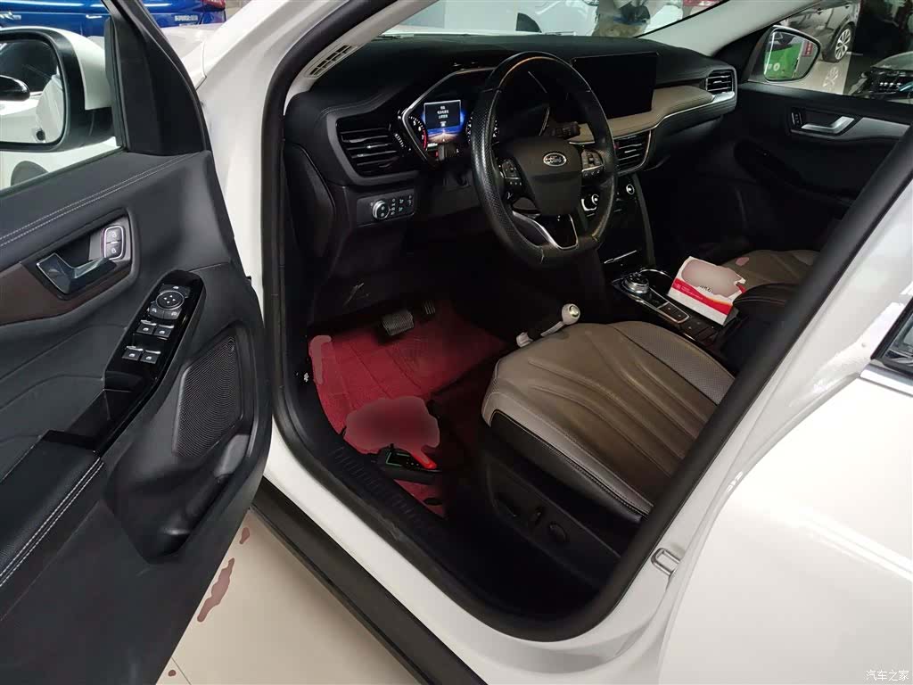 Ford Escape, 2023 12