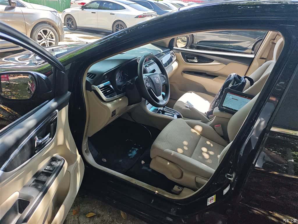 Honda Crider, 2015 16