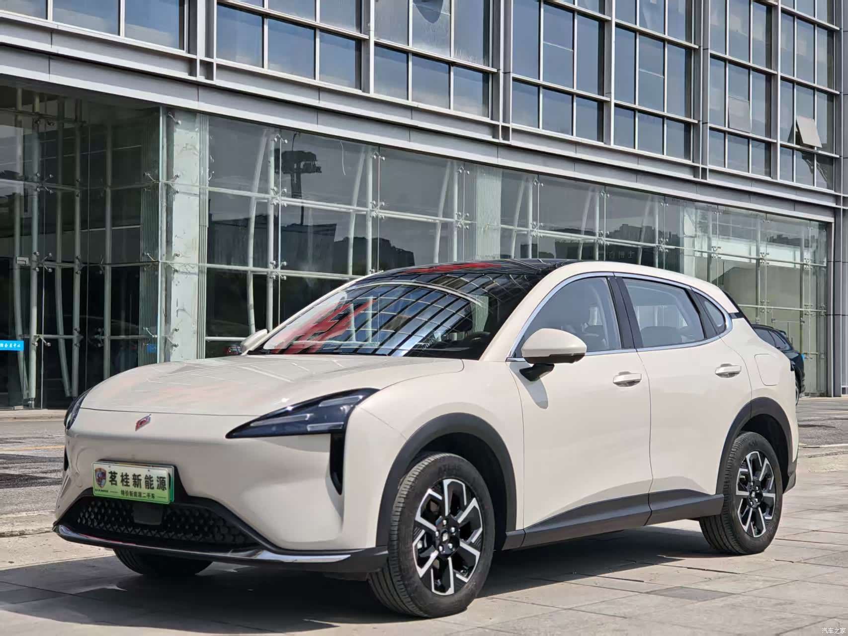 Wuling E6, 2025 1