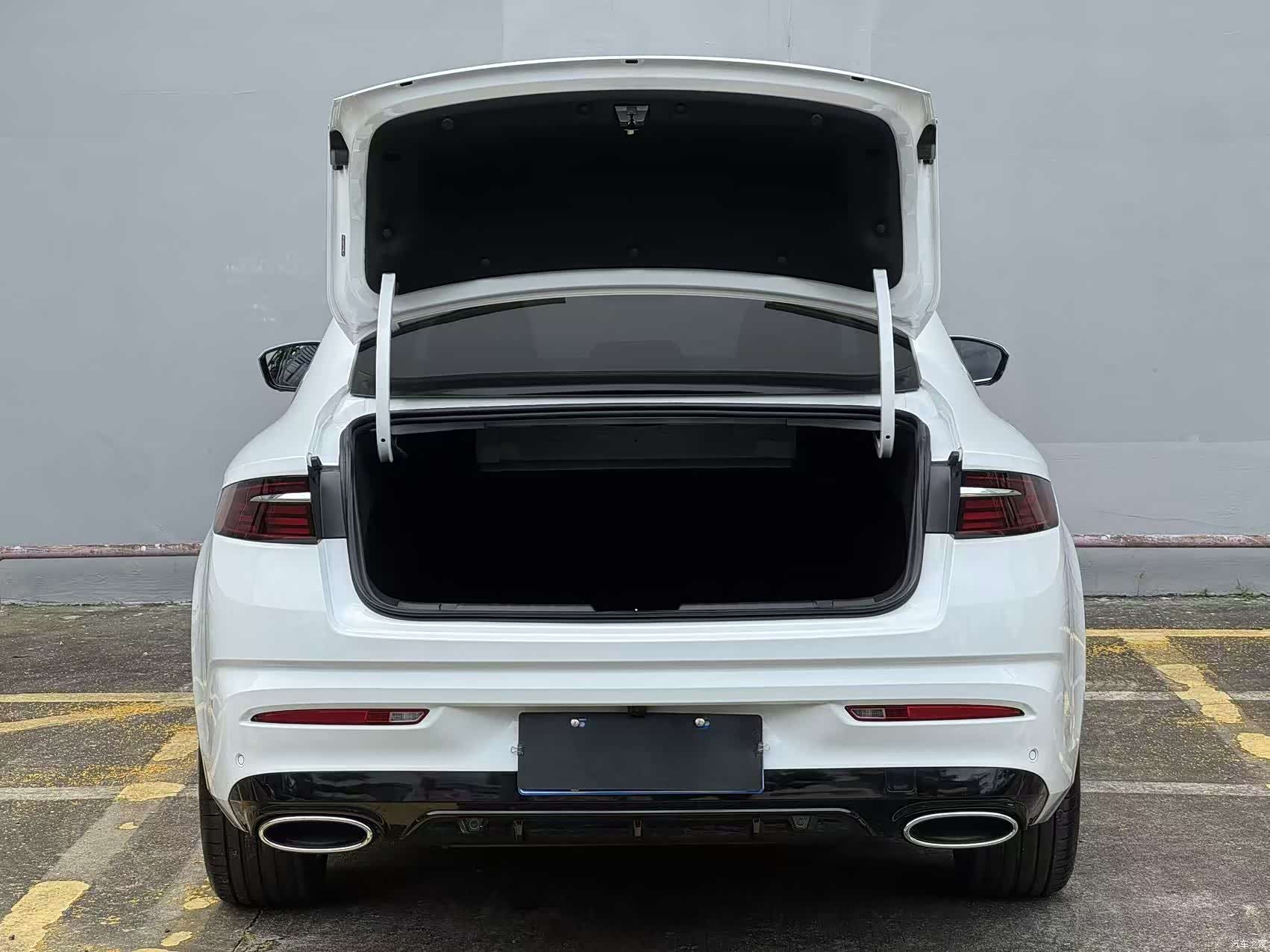 Geely Preface, 2023 13