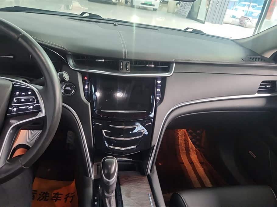 Cadillac XTS