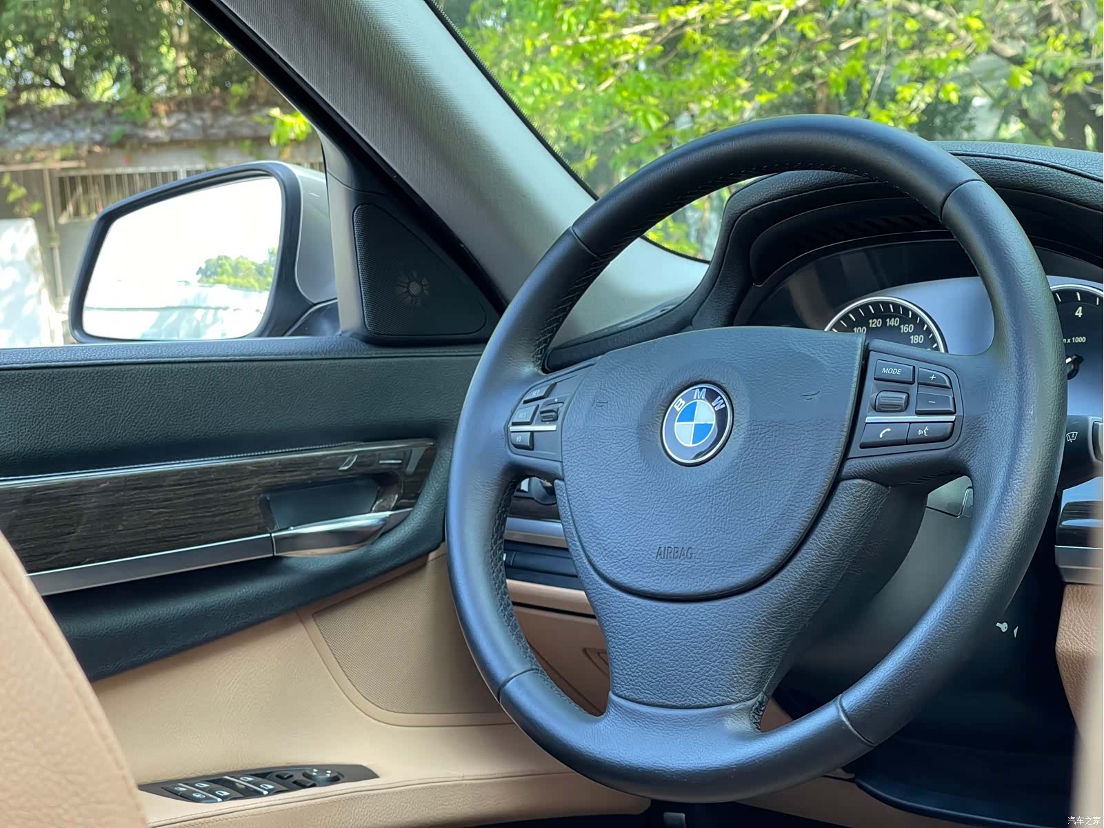BMW 7 Series, 2011 7