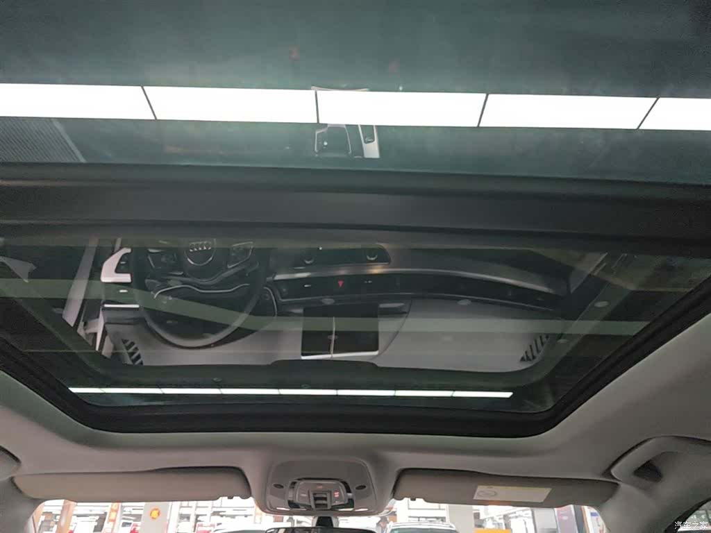 Audi A4L, 2018 18