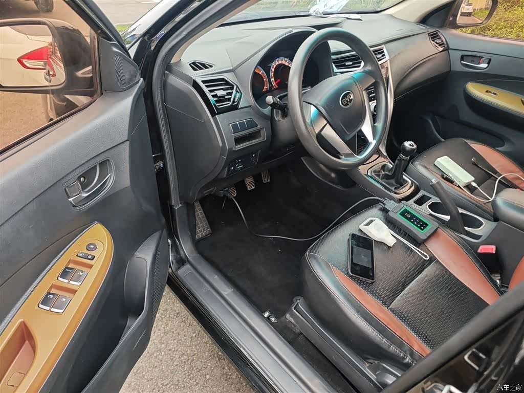 BYD F3, 2017 16
