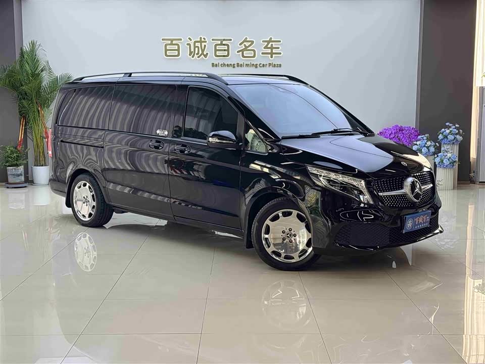 Mercedes-Benz V-class