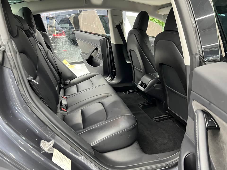 Tesla Model 3 Tesla Model 3