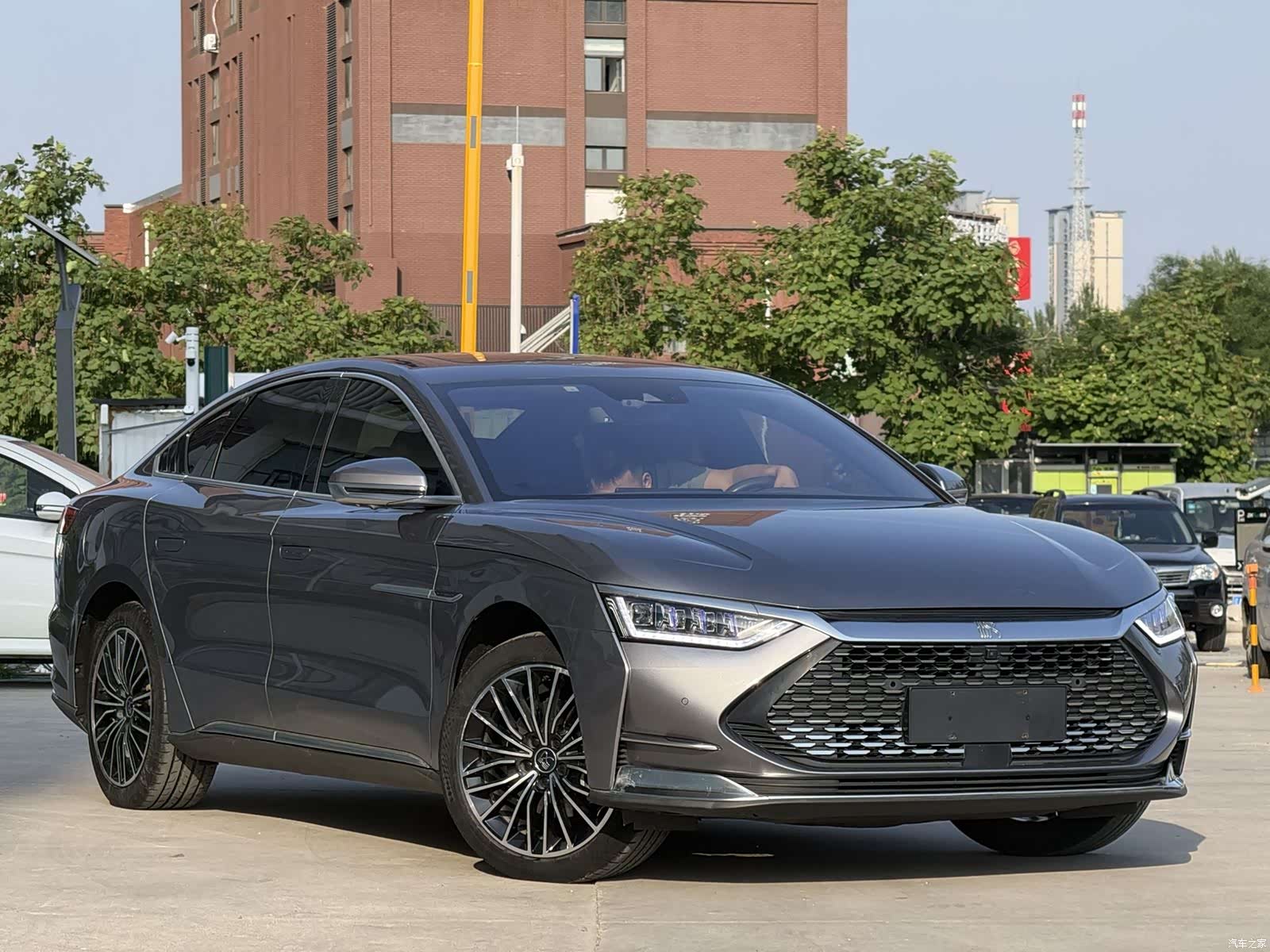 BYD Han, 2021 3