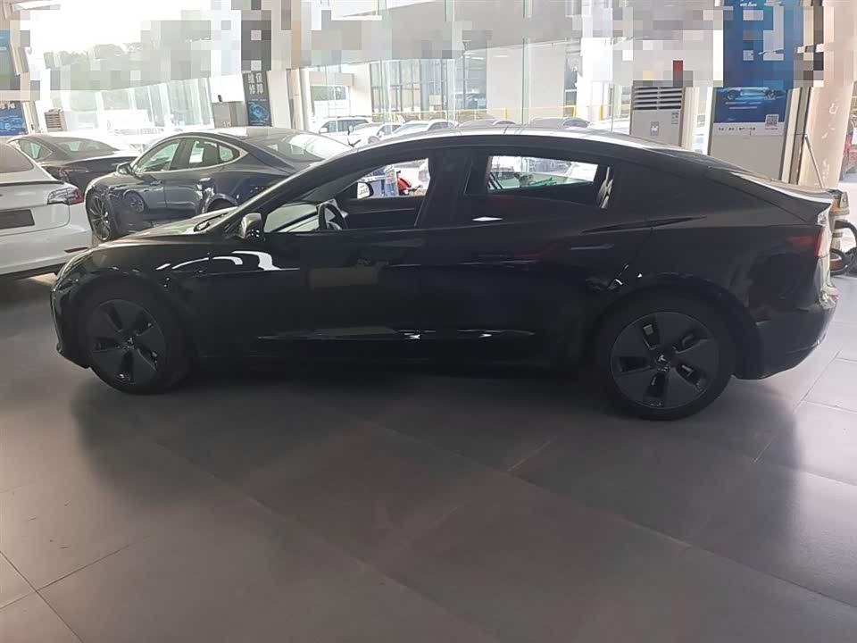 Tesla Model 3 Tesla Model 3