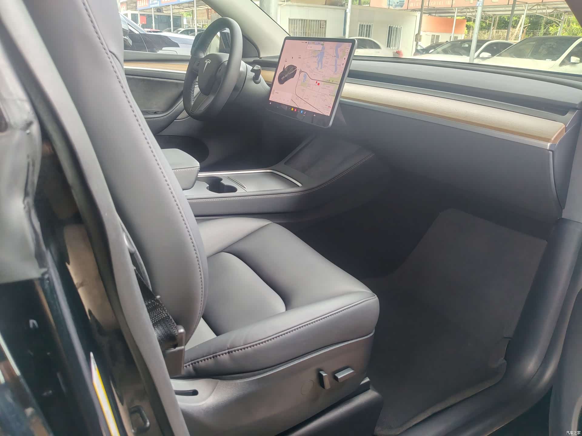 Tesla Model Y, 2021 6
