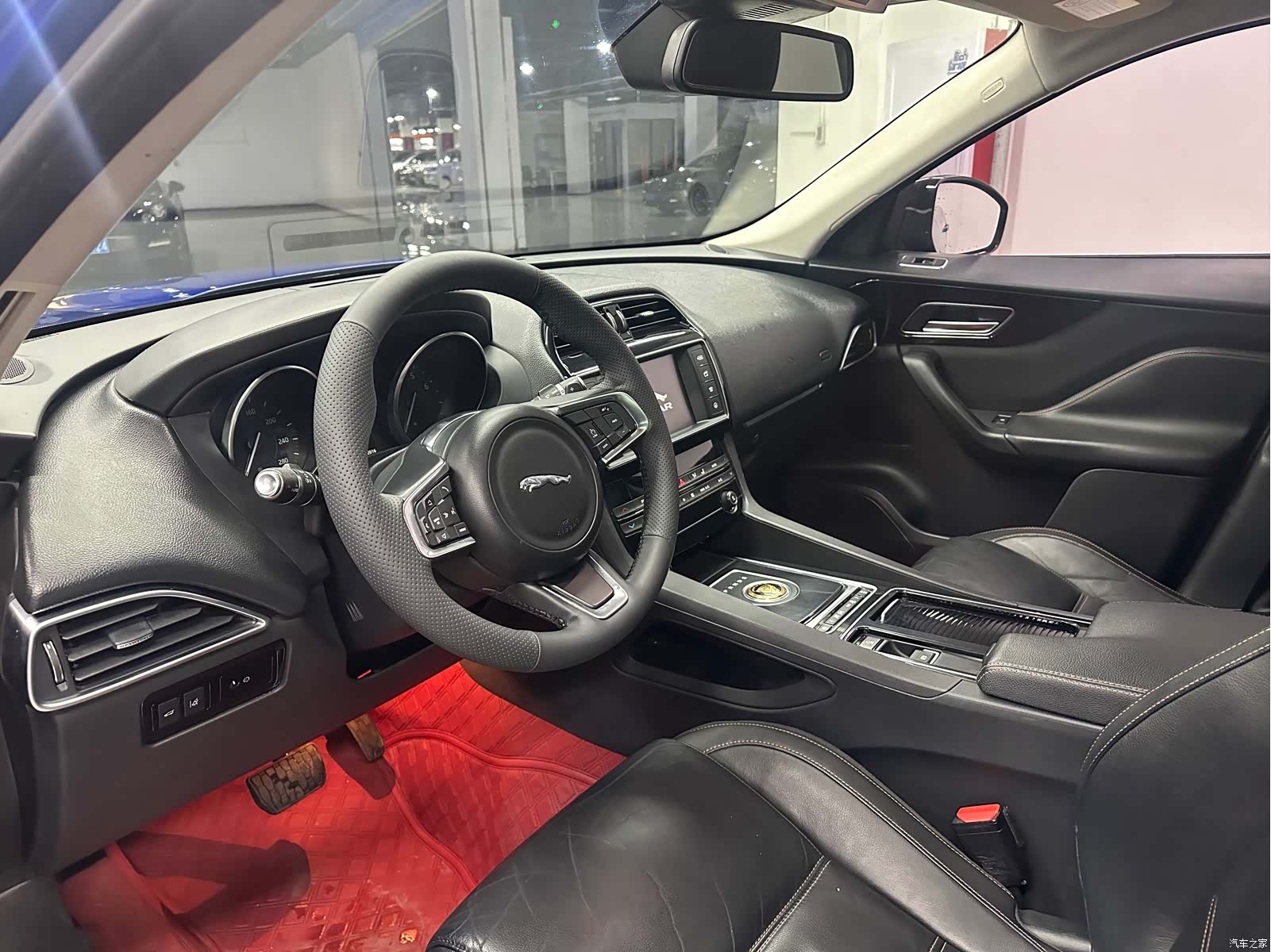 Jaguar F-PACE, 2018 7