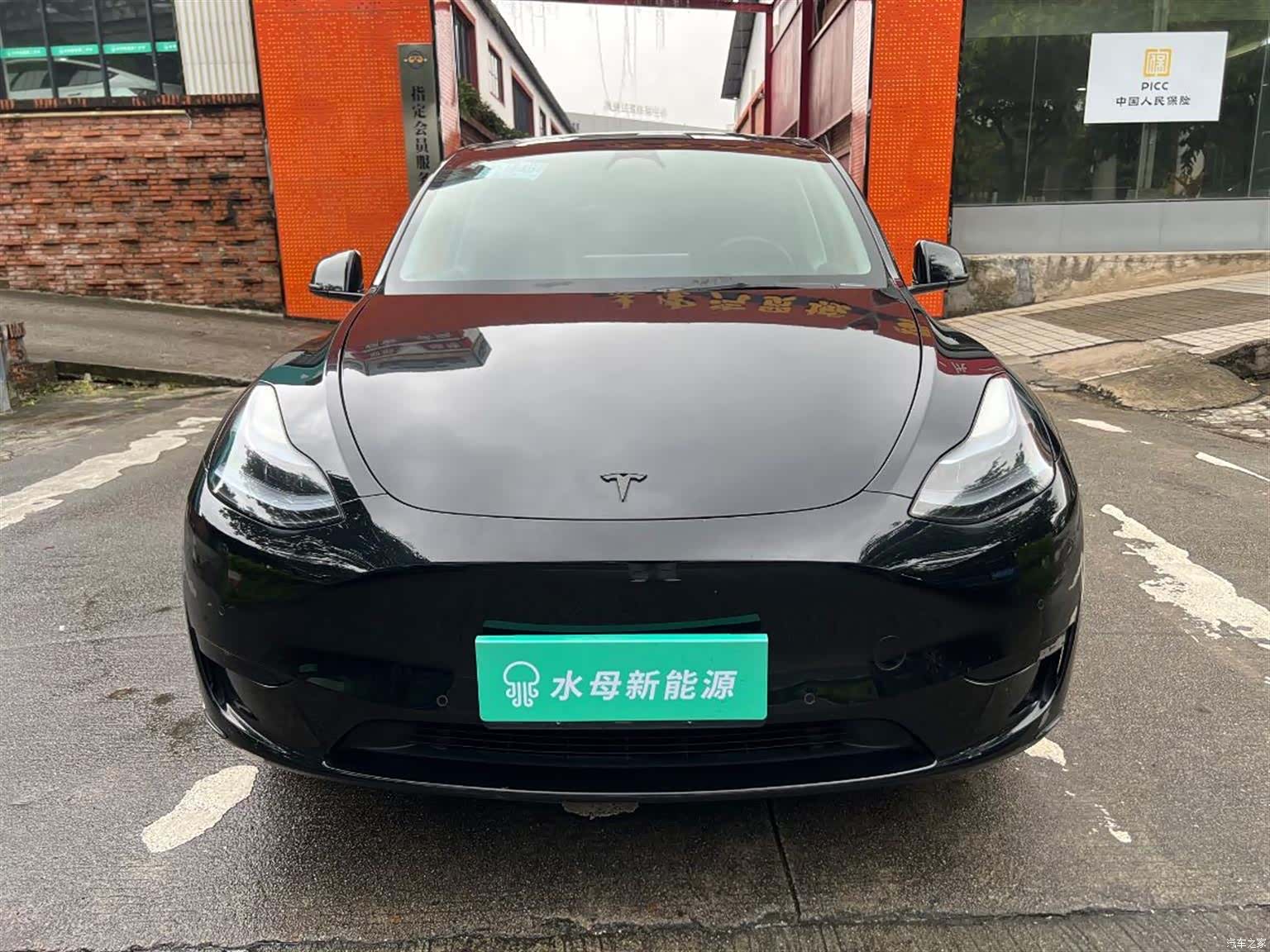 Tesla Model Y, 2023 3