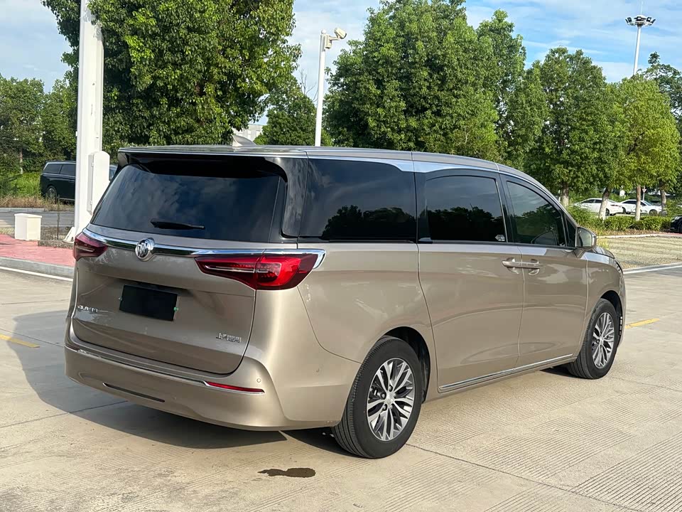 Buick GL8