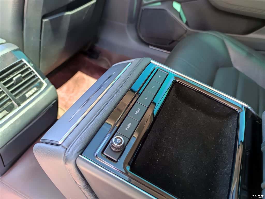 Volkswagen Phideon, 2018 17