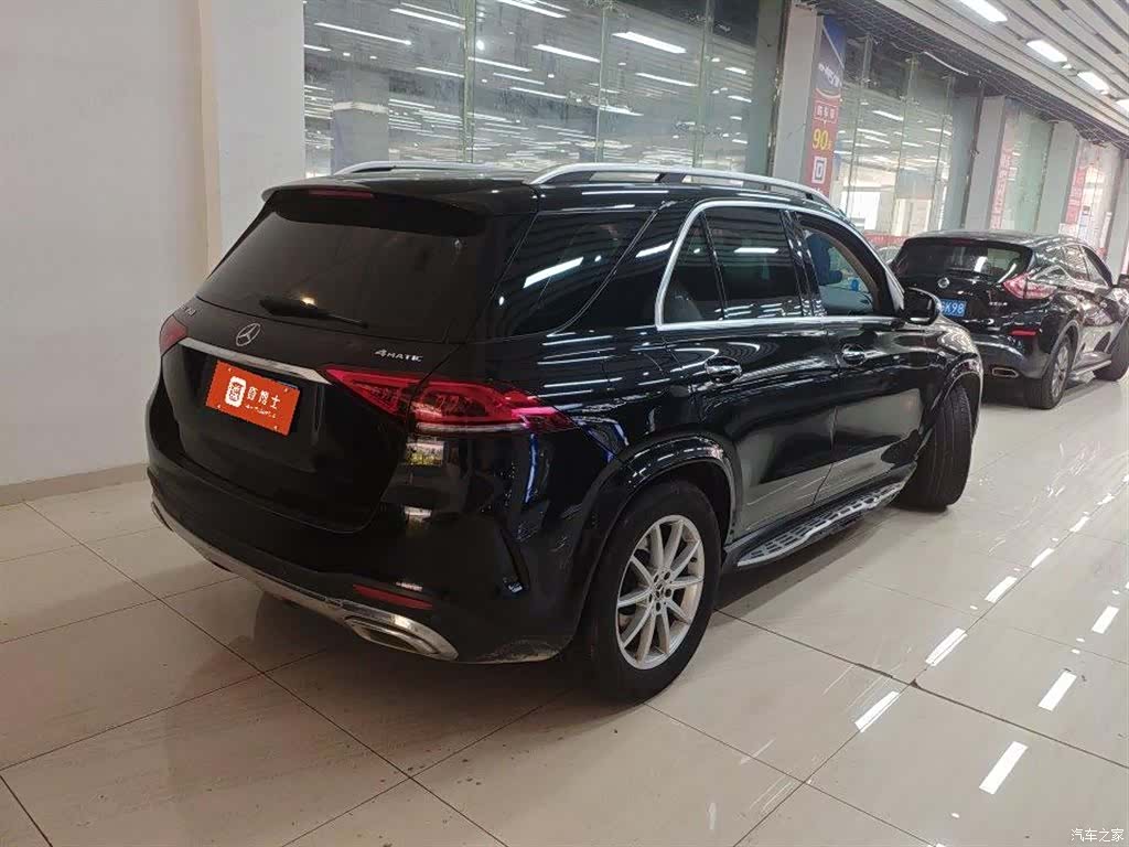 Mercedes-Benz GLE, 2021 3