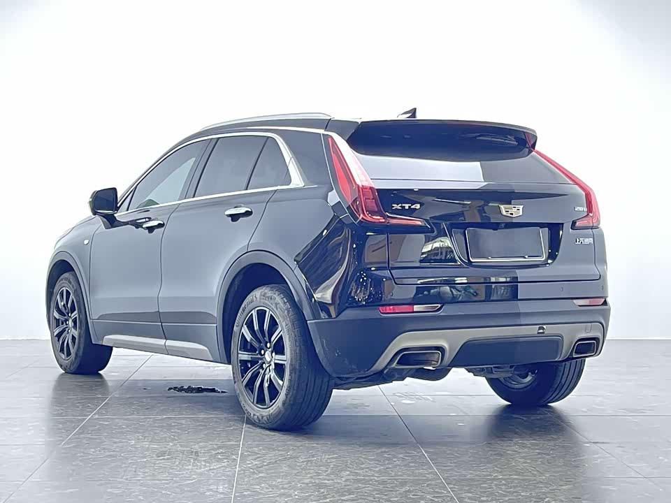 Cadillac XT4