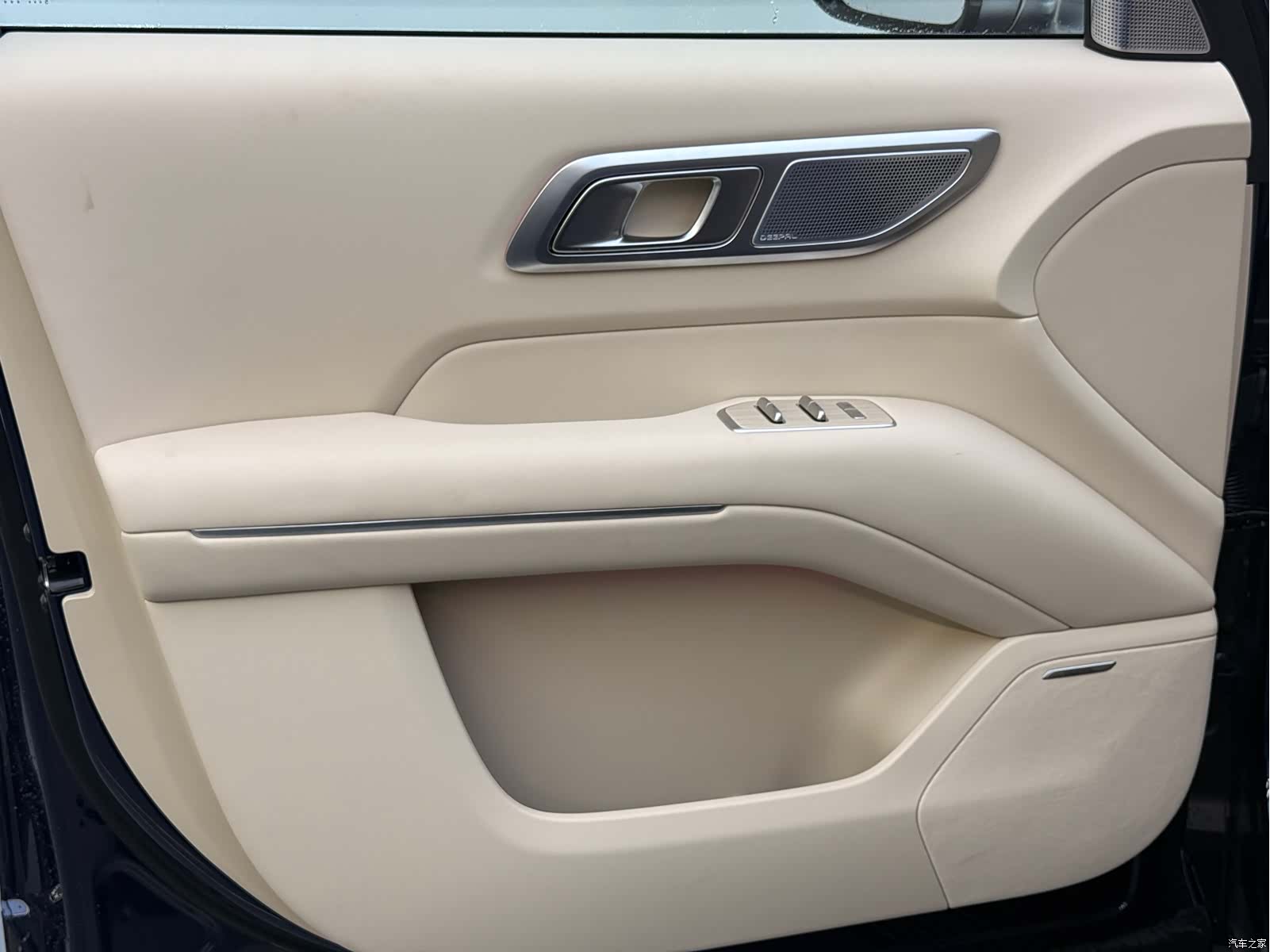 Deepal S09, 2026 11