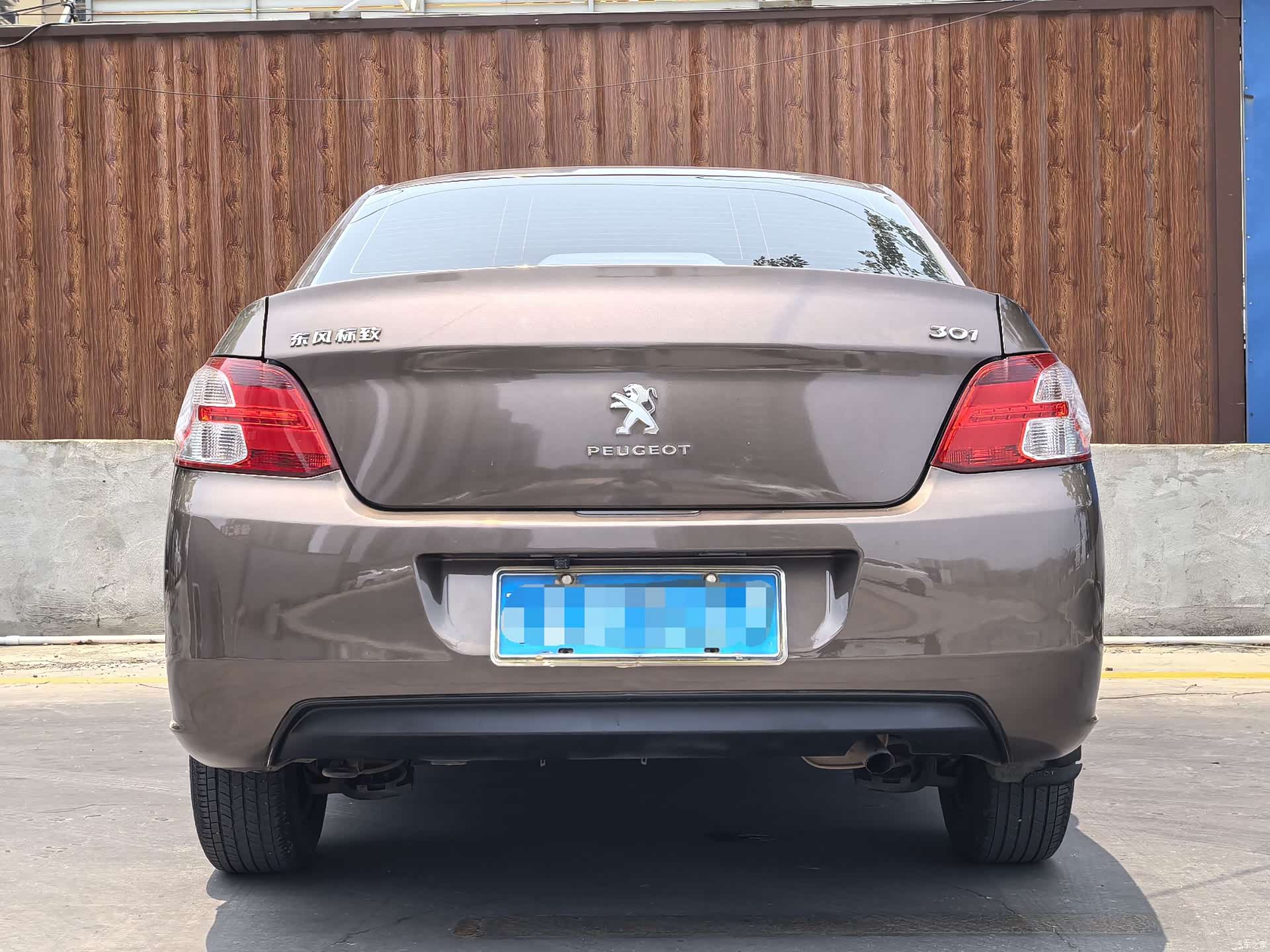 Peugeot 301, 2014 8