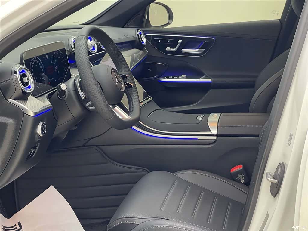 Mercedes-Benz C-Class, 2025 13