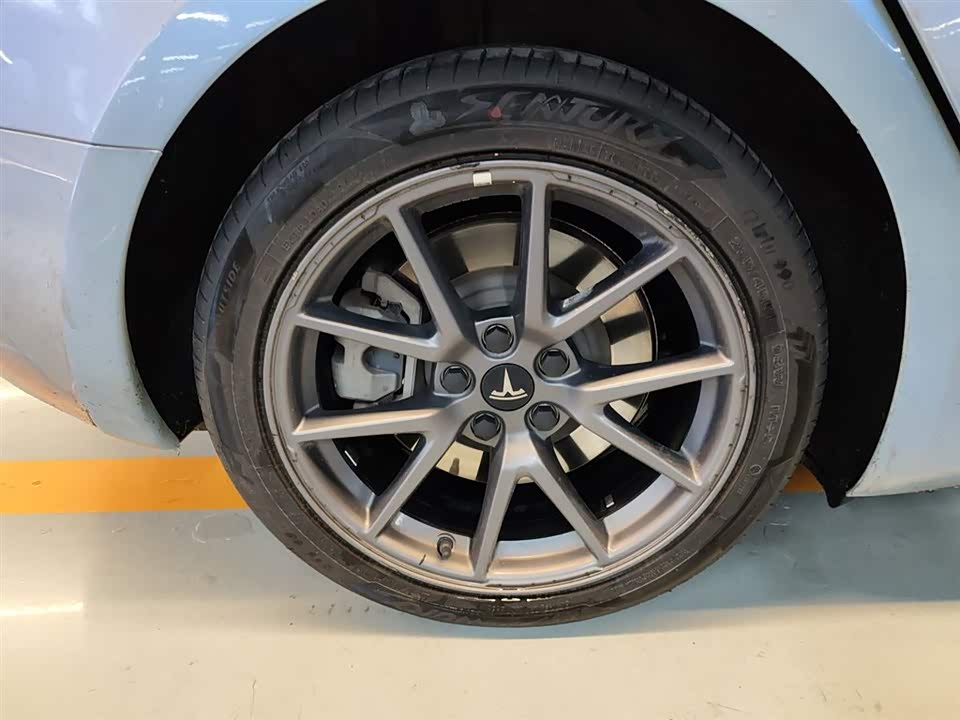 Tesla Model 3 Tesla Model 3