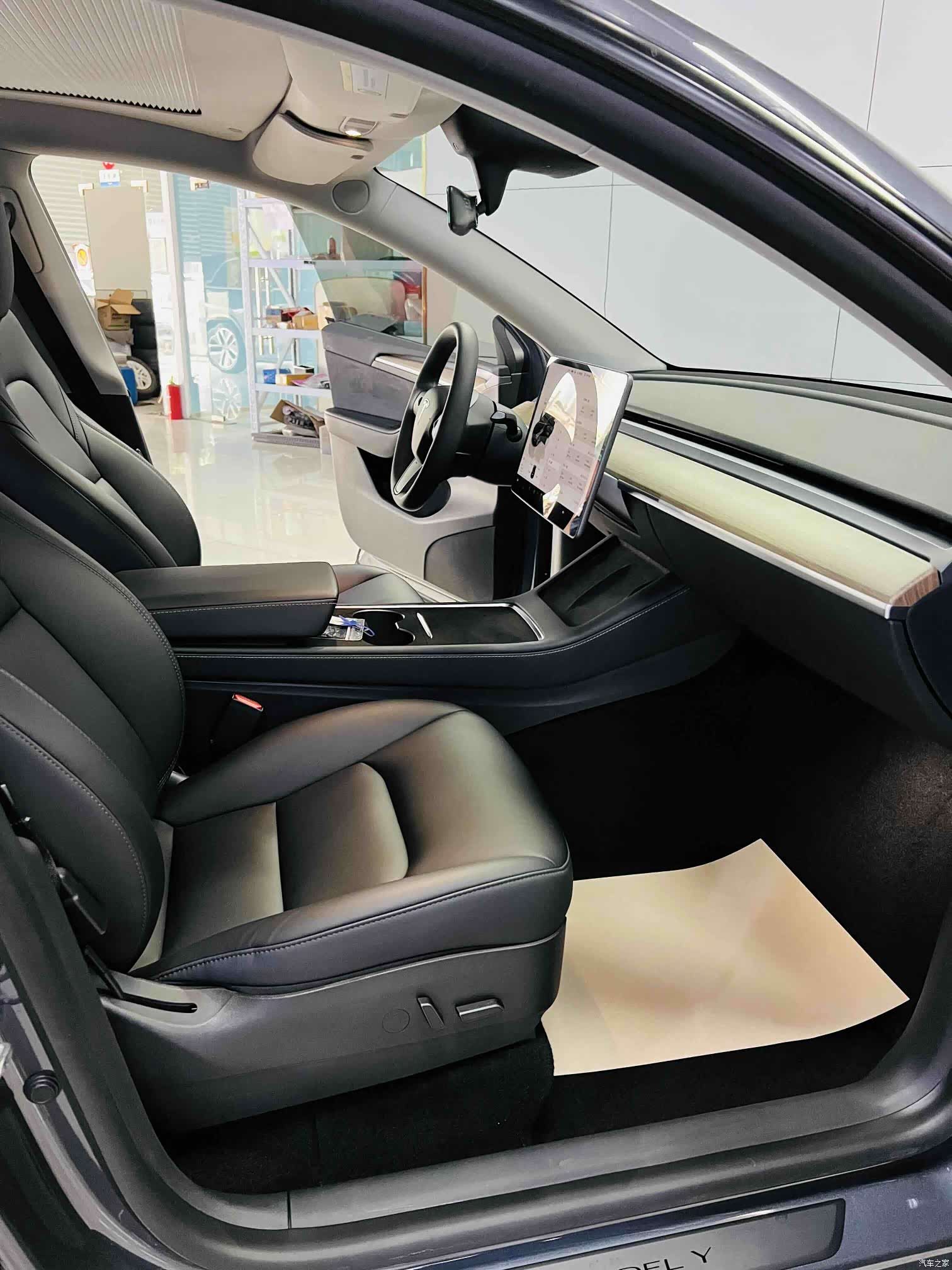 Tesla Model Y, 2022 9