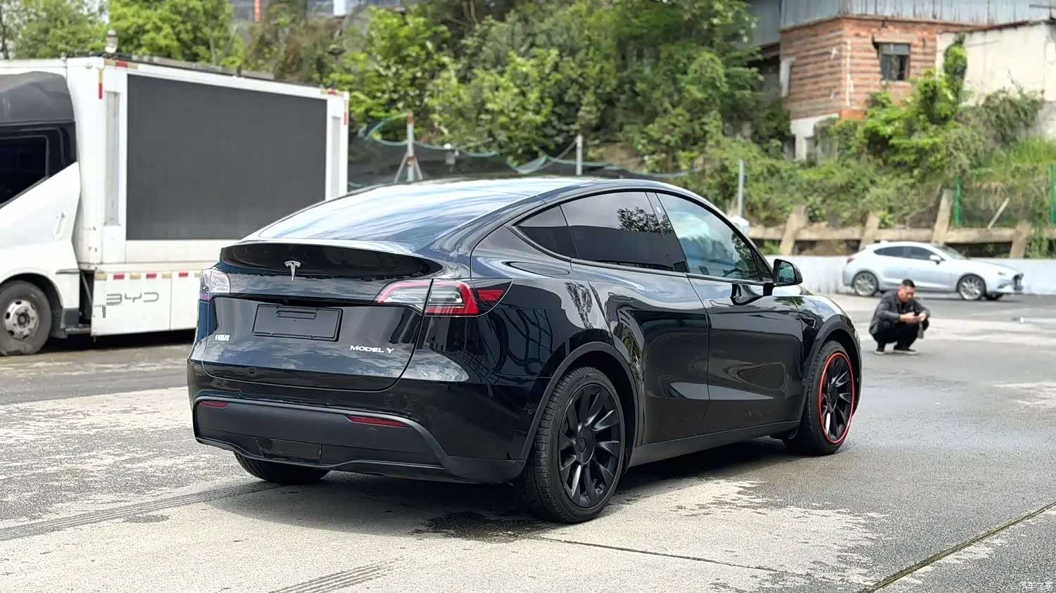 Tesla Model Y, 2023 7