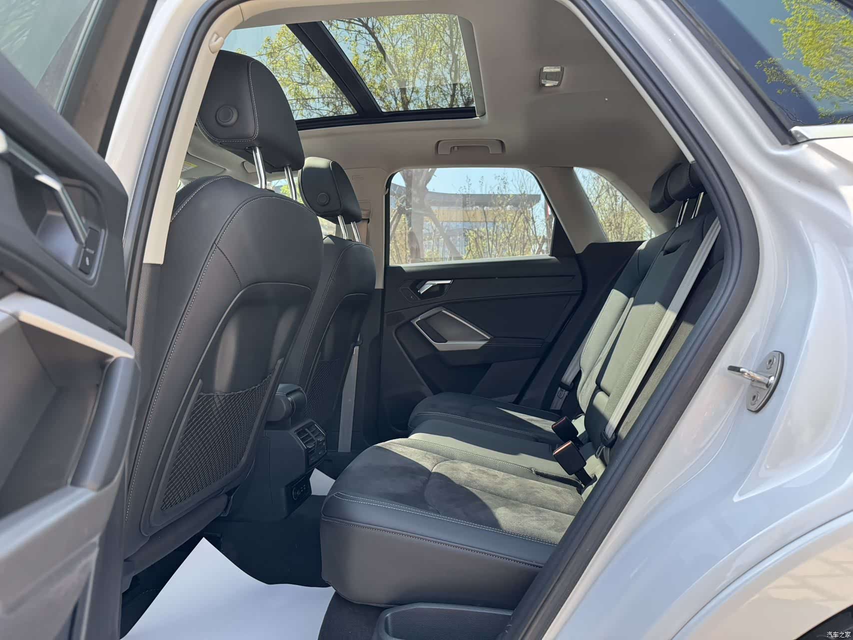 Audi Q3, 2022 14