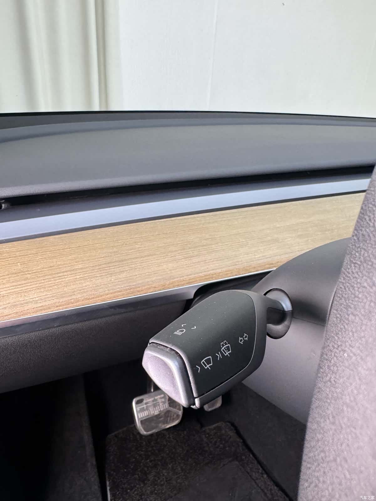 Tesla Model Y, 2022 13